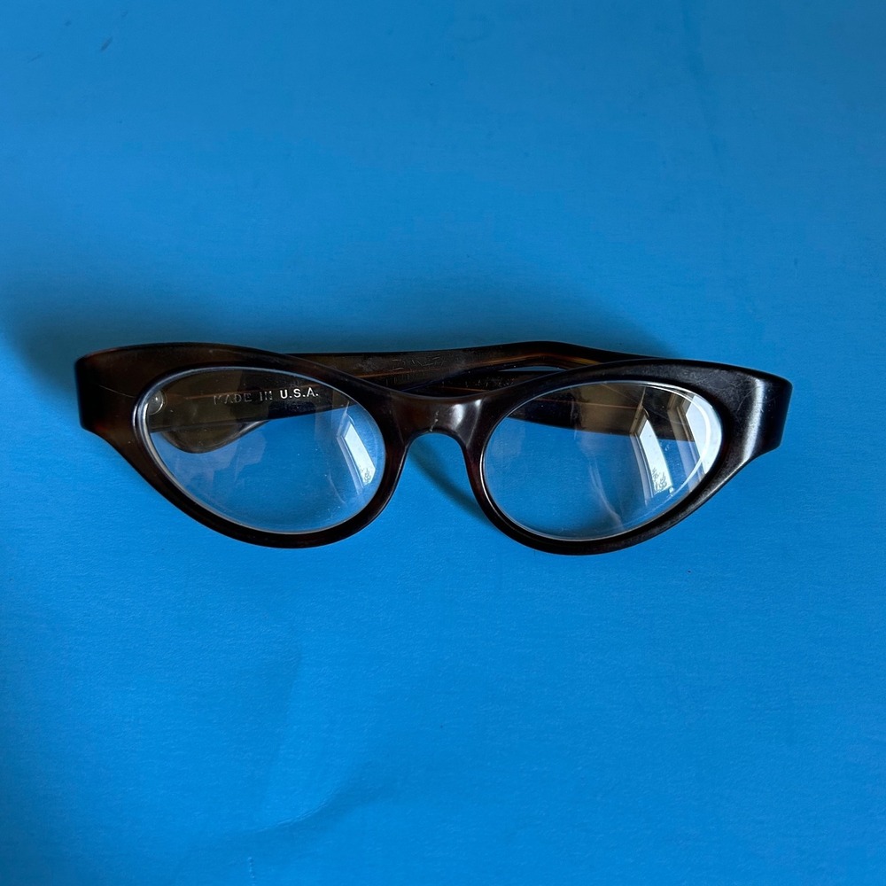 Vintage Brown Tortoise Cat Eye Glasses Frames USA Made Retro Eyeglasses MCM - Picture 2 of 6